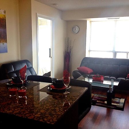 Royal Stays Furnished Apartments - Square One Mississauga Phòng bức ảnh