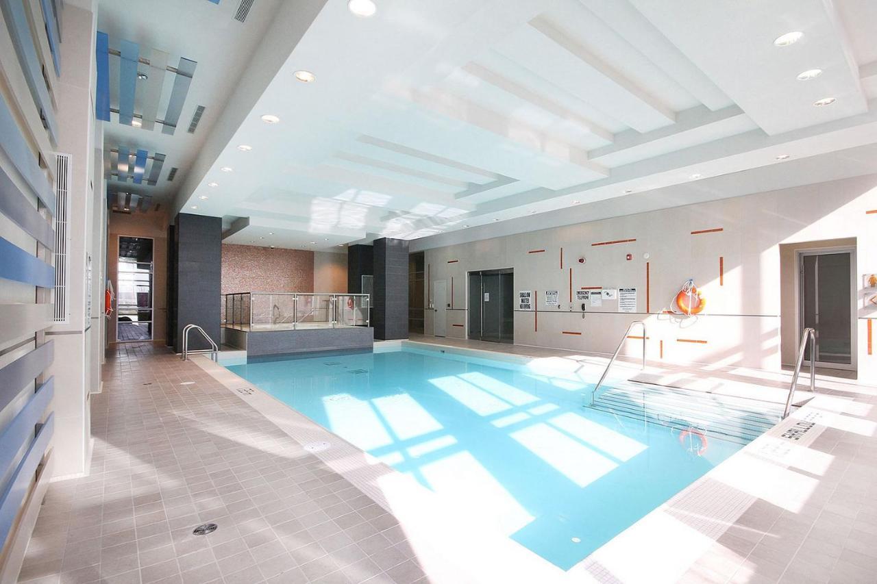 Royal Stays Furnished Apartments - Square One Mississauga Ngoại thất bức ảnh