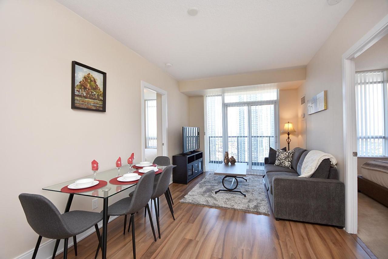 Royal Stays Furnished Apartments - Square One Mississauga Ngoại thất bức ảnh