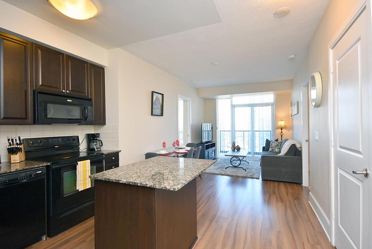 Royal Stays Furnished Apartments - Square One Mississauga Ngoại thất bức ảnh