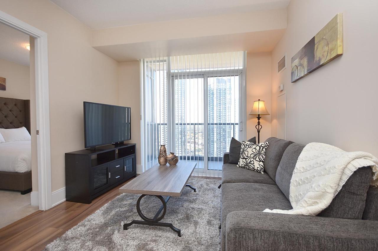 Royal Stays Furnished Apartments - Square One Mississauga Ngoại thất bức ảnh