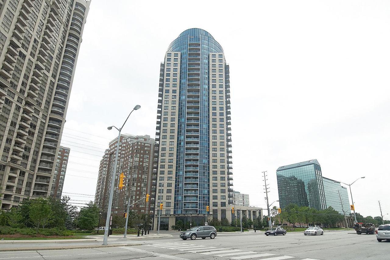 Royal Stays Furnished Apartments - Square One Mississauga Ngoại thất bức ảnh